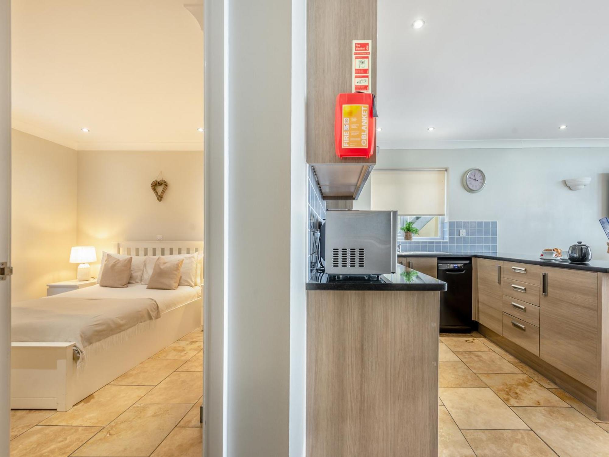 Milkwood Villa Pendine Eksteriør billede